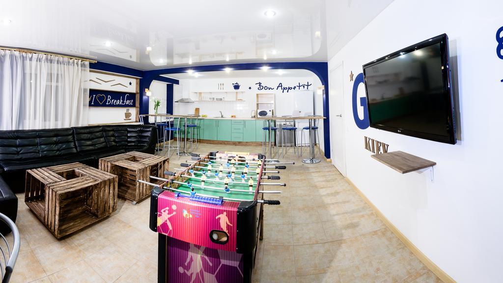 Gar'Is Hostel Kiev Ngoại thất bức ảnh